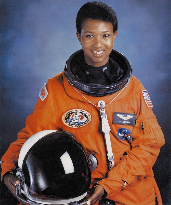 1200px-Dr._Mae_C._Jemison,_First_African-American_Woman_in_Space_-_GPN-2004-00020